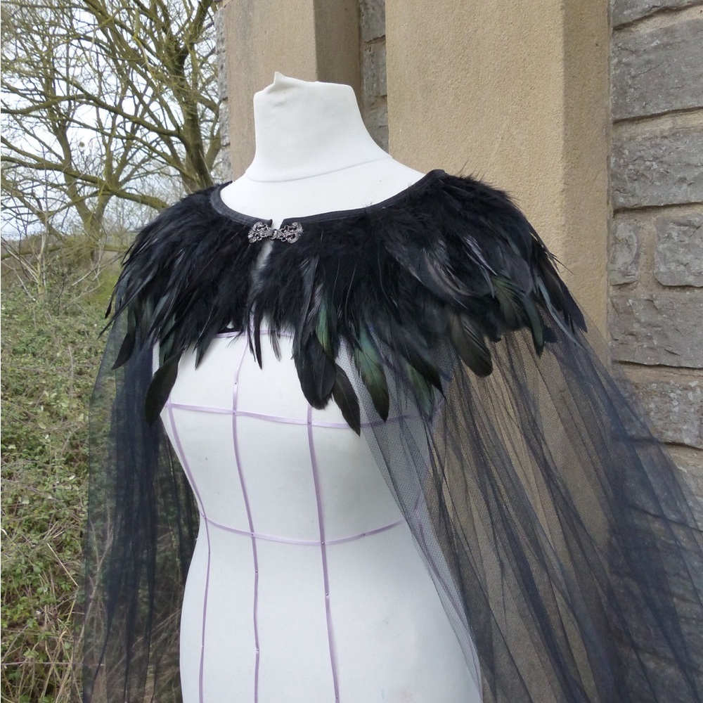 Black Feather Tulle Cape - 71 inches - Picture 4 of 6